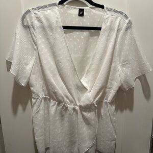 SHEIN White Textured Blouse
